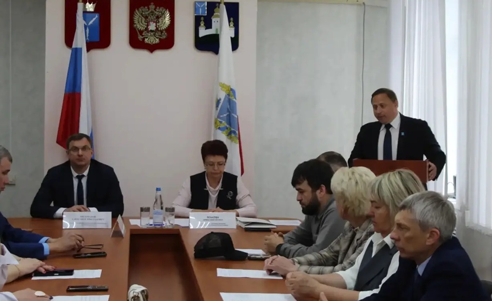 Денис Павлов вновь переизбран главой Воскресенского района Денис Павлов вновь переизбран главой Воскресенского района